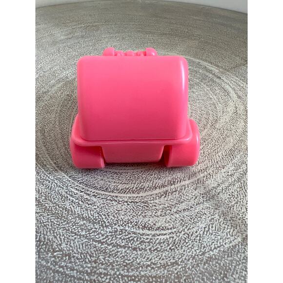 Vtg Fisher Price Dollhouse Pink Stroller with Baby Pacifier Bonnet Toy - Picture 3 of 4